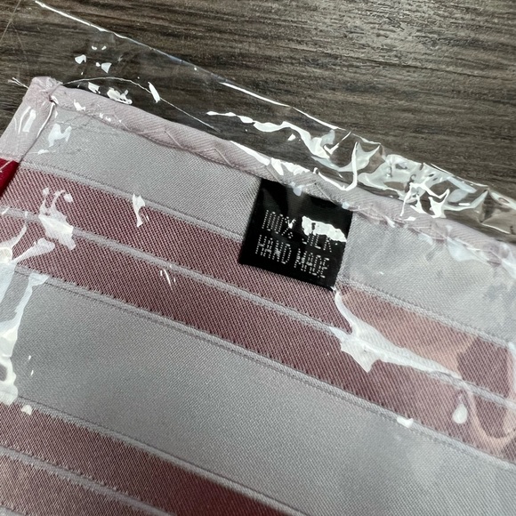 NEW White w/ Red Stripe Silk Pocket Square - Picture 3 of 4